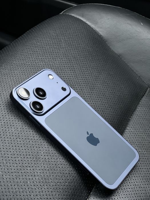 iPhone 11 в корпусе 17 pro