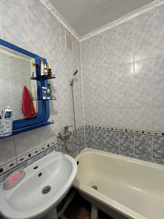 Продается 2х комн квартира