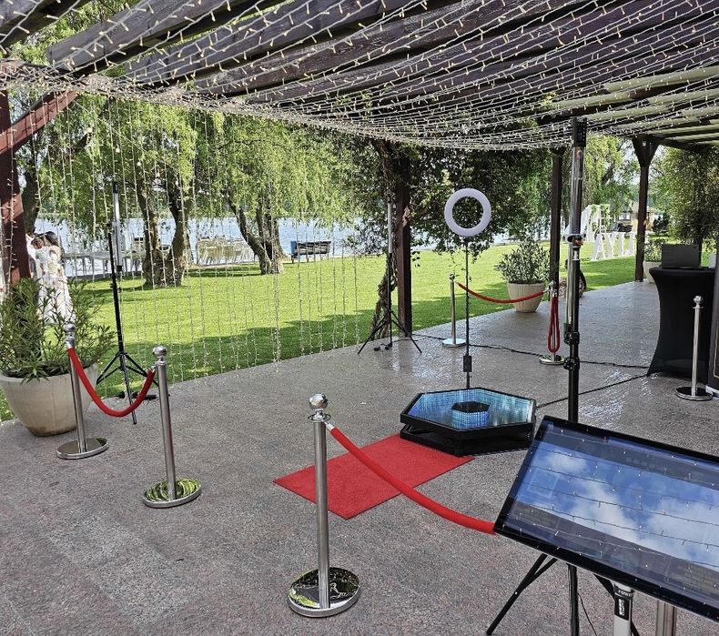 Inchiriez platforma 360/cabina foto/schela de lumini/dj/ice gun