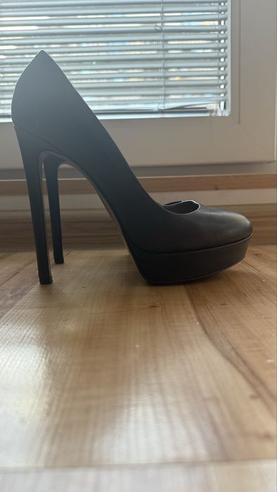 Обувки Corso Como (Италия)