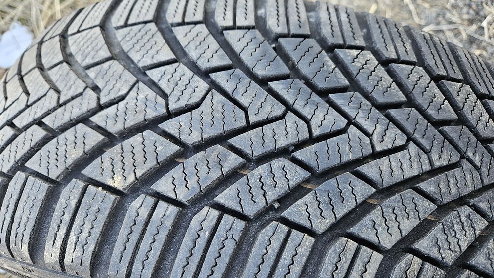 2бр гуми 205 55 16 континентал