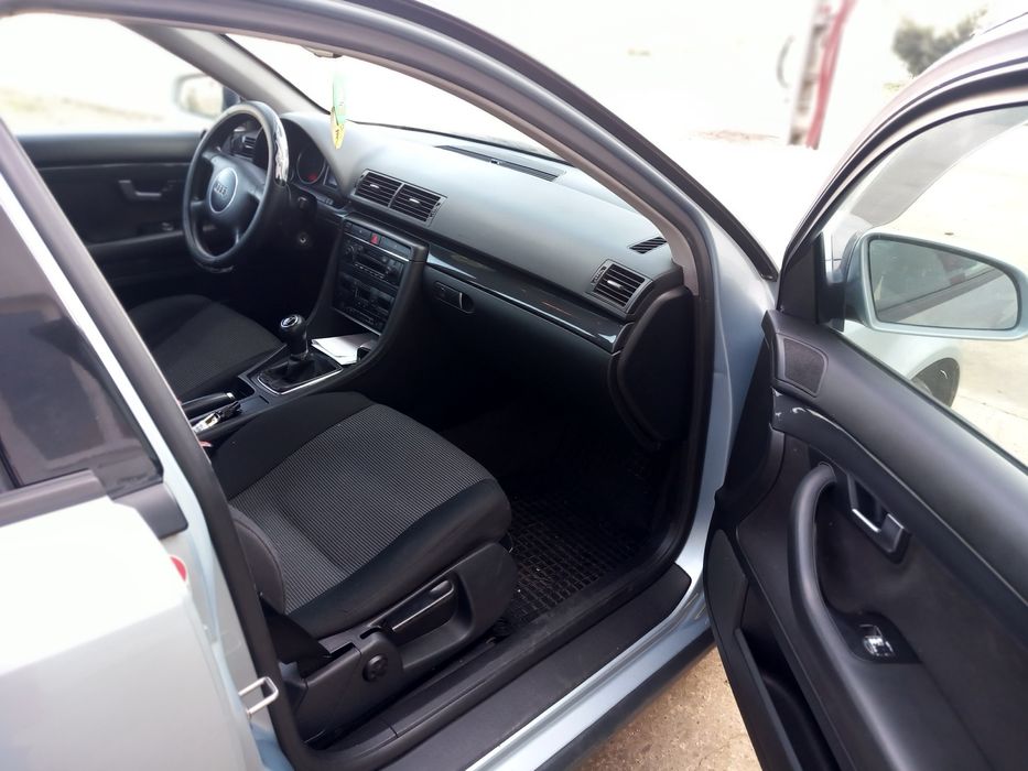 Vând Audi a4 b6 1.9