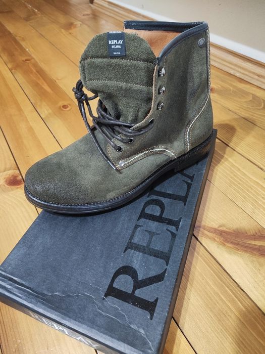 Мъжки боти Replay