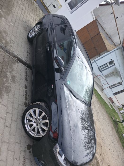 Vând Audi A4 B8 S-line