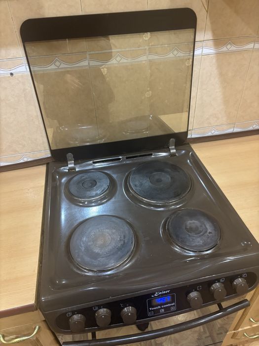 Продам электроплиту срочно!!