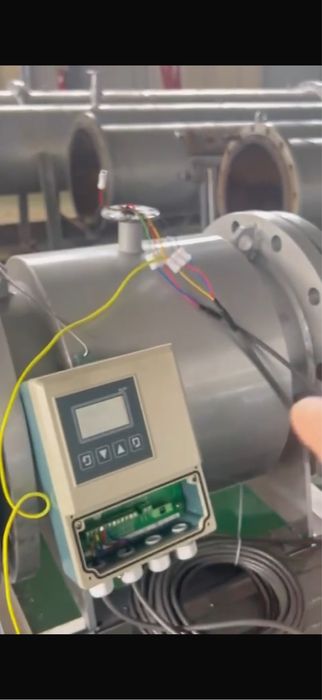 Электромагнитный расходомер