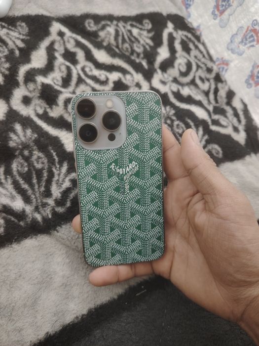 Iphone x 15 korpusda