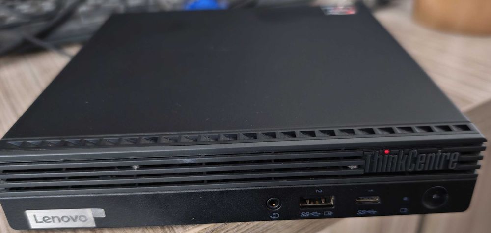 LENOVO M75q-2 Ryzen 3 Pro/8gb ram/ ssd 500 gb nvme