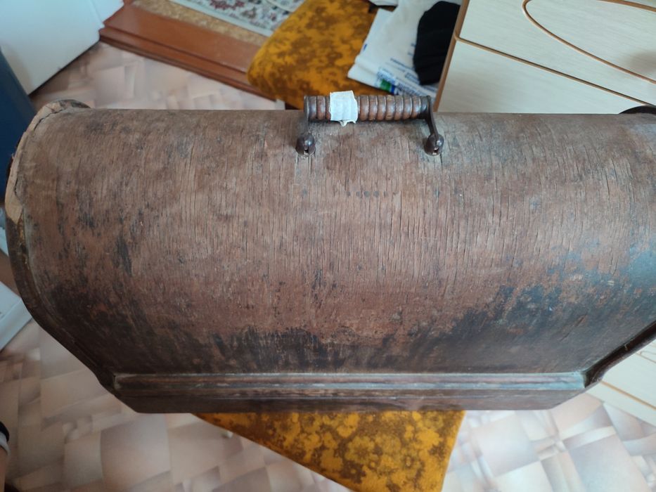 Продам швейную машинку