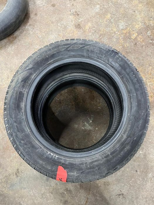 Продам  2 баллона резины