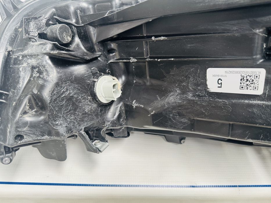 Far stanga led Toyota Highlander cod 10100-8A06K