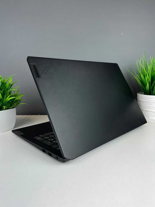 Lenovo Ryzen 3 (5-е поколение)  (4 ядер / 8 потоков), 12733а0703