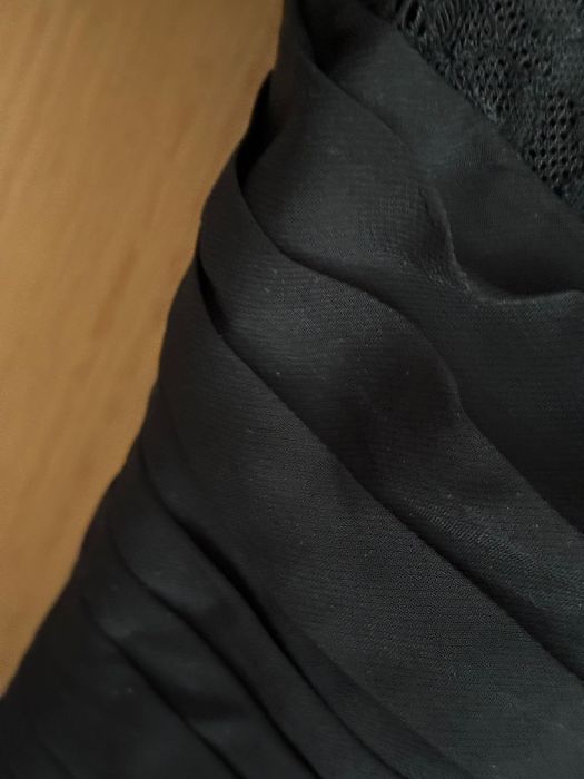 Rochie neagra lunga eleganta din voal si dantela fina.