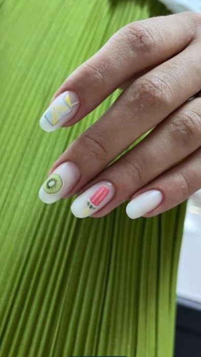 Execut manichiură cu gel ,poligel,și ojă semipermamentă