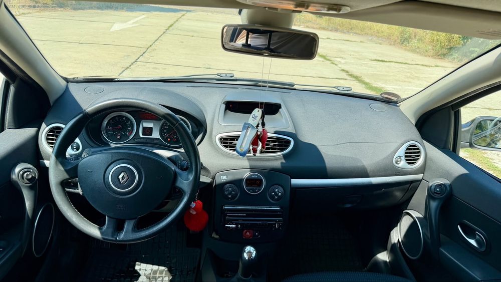 Renault clio 3 1.6 16 v