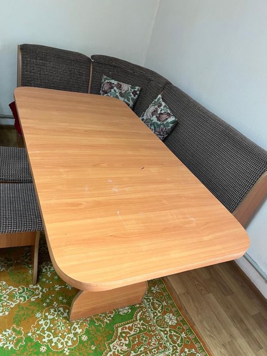 Мягкий кухонный уголок