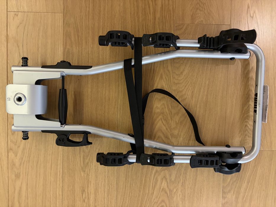 Suport Carlig 3 biciclete - Thule HangOn 972 +  cadou Menabo Placca Lu