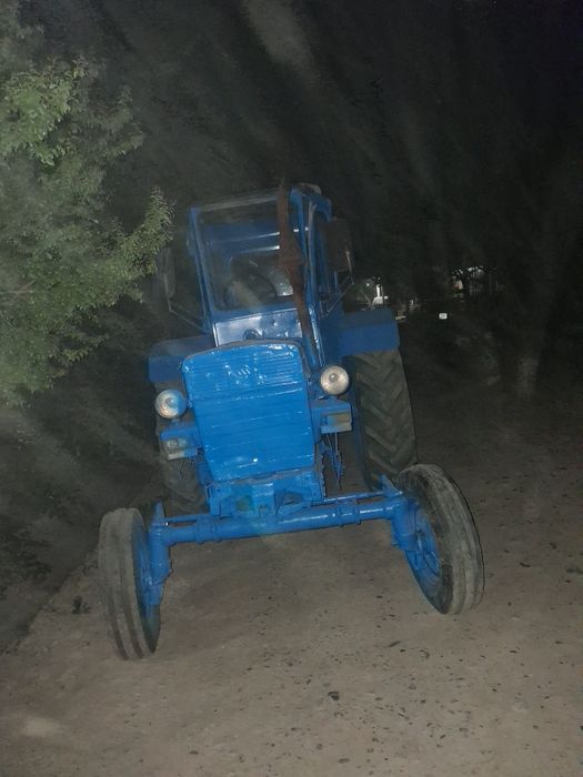 Traktor 28.      .    .