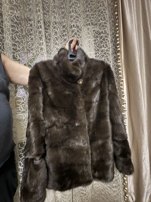 Продам шикарную шубку 1 сезон