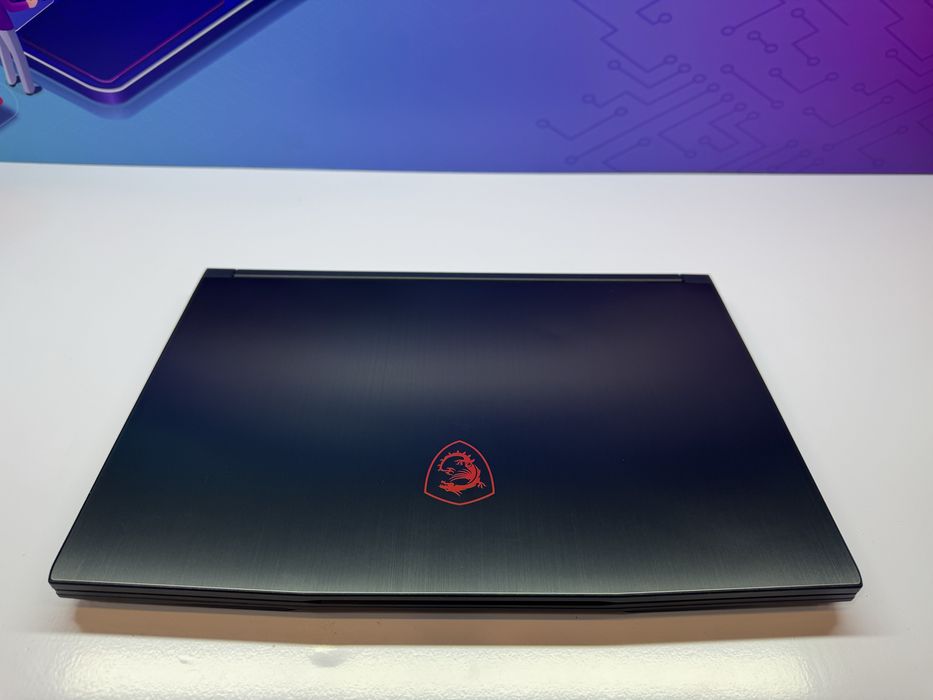Продам игровой ноутбук msi ms-16R5