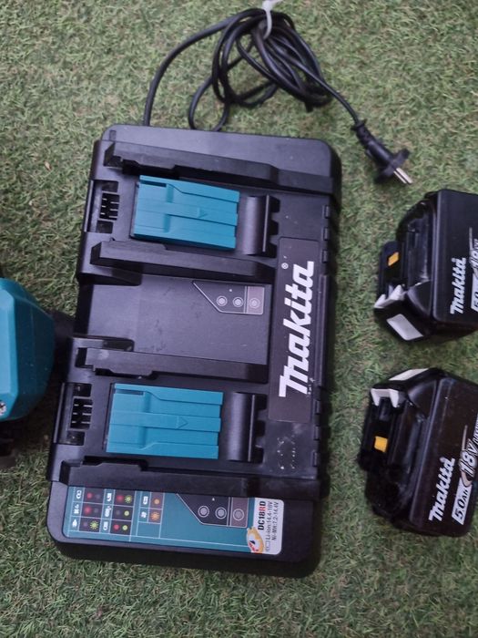Fierăstrău circular makita dsp 601