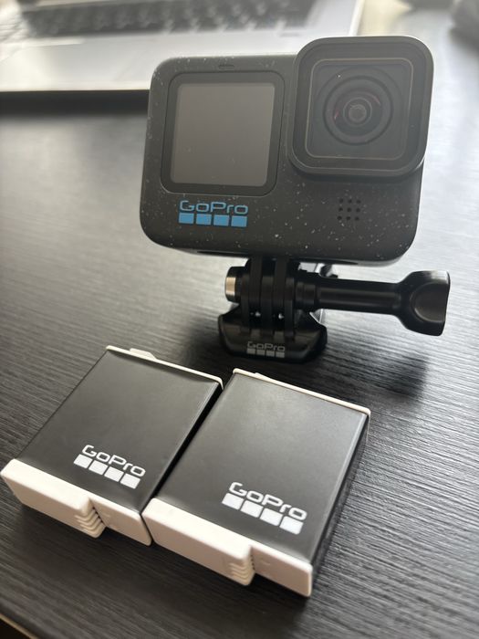 GoPro Hero 12 (с аксесоари) – отлично състояние