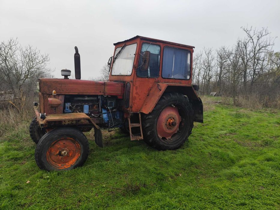 Vând Tractor U650