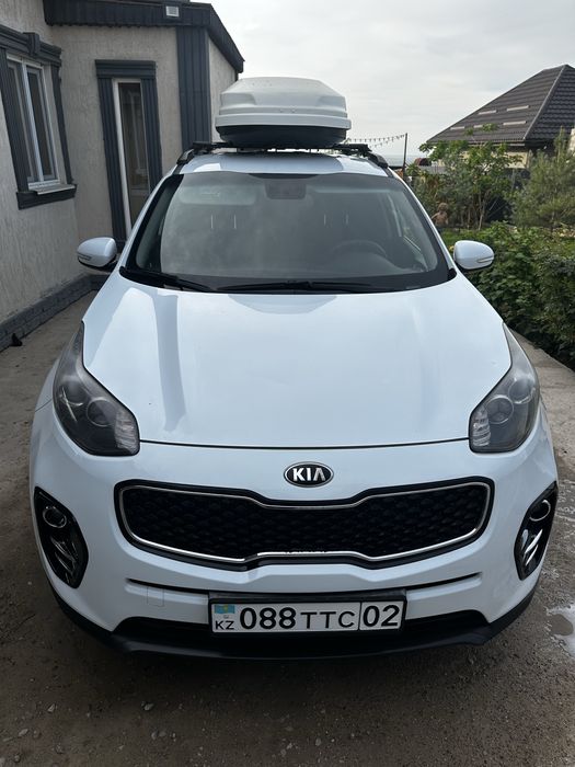 Продам автомобиль Kia Sportage