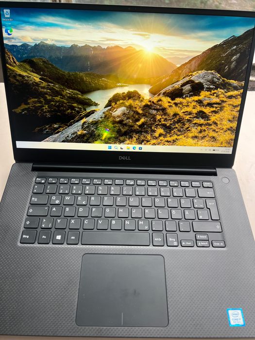 Laptop Dell XPS 15 7590 i7-9750H GTX 1650