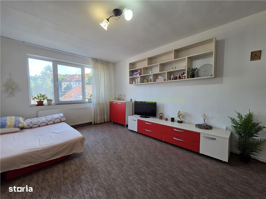 Garsoniera cu priveliste in zona linistita ultracentrala