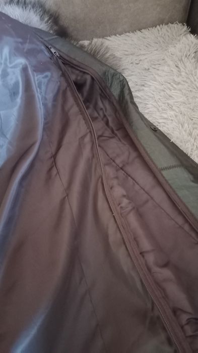 Продам демисезонное кожаное пальто