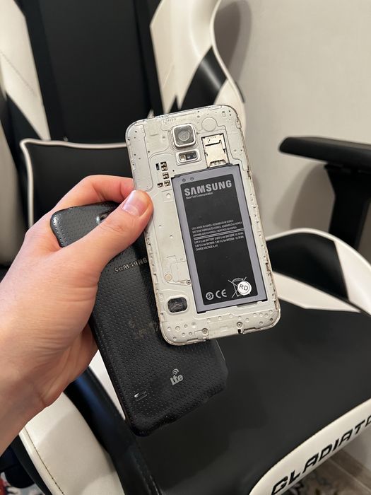 Samsung Galaxy S5 mini на запчасть