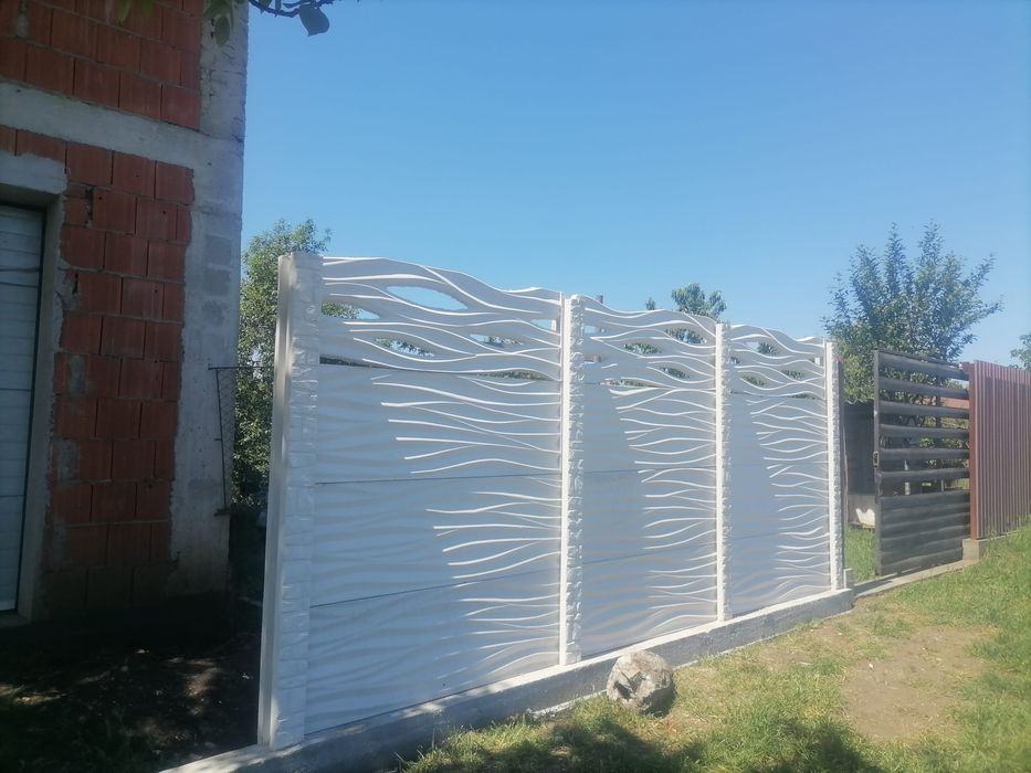 Gard din placi de beton
