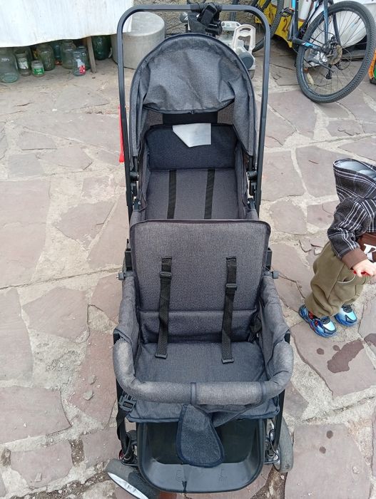 Коляска для двойни, погодок