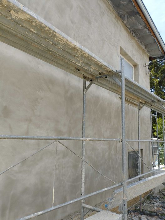 Машинна мазилка , замазка и изолация с монофазен и трифазен турбозол