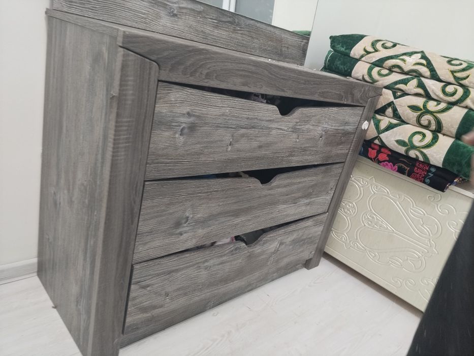 Камод в хорошем качестве