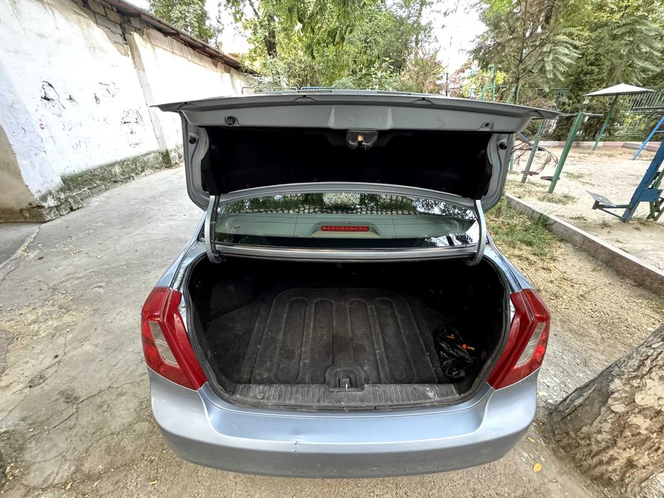 Продаю машину Chevrolet Gentra, 2014 года, пробег 124 000 км