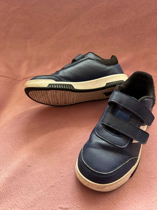 Продавам оригинални детски маратонки ADIDAS  - 34 номер