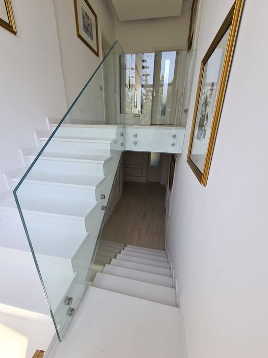 Balustrada din sticla securizata , mana curenta