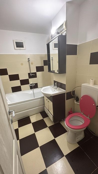Apartament de închiriat zona pelendava 1 mai