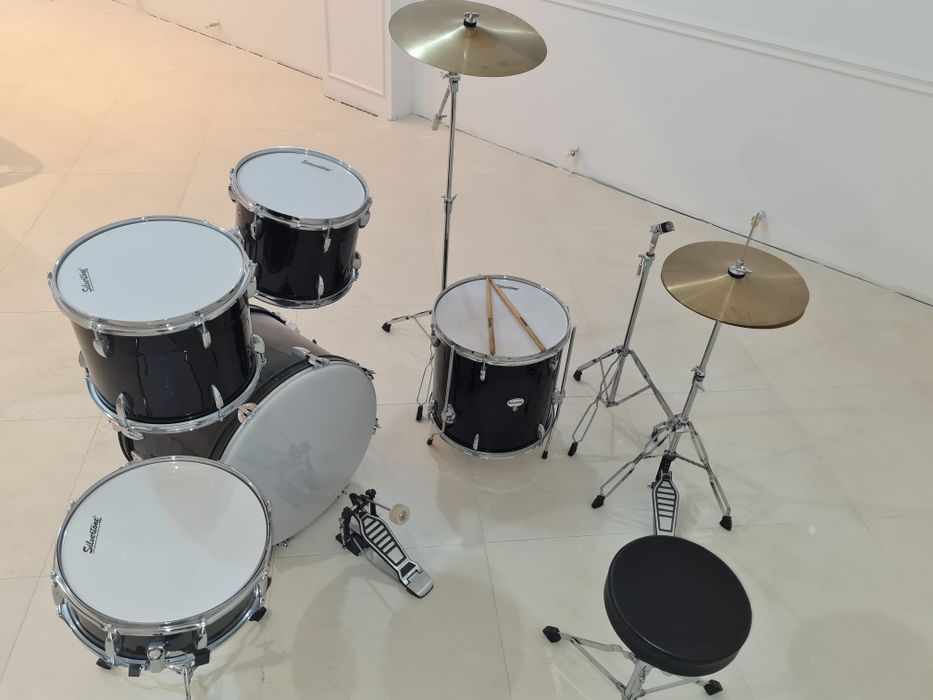 Барабанная установка Silverstone