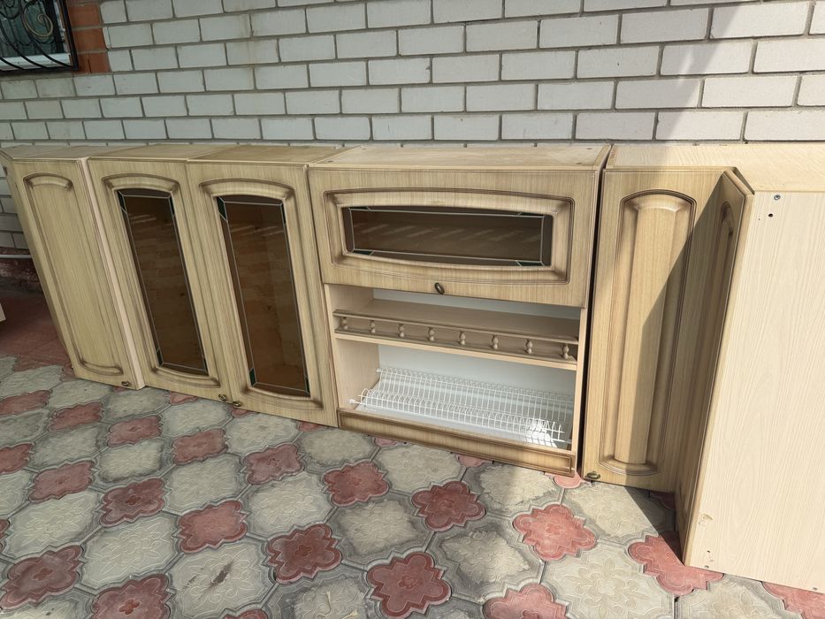 Срочно продам кухонный гарнитур