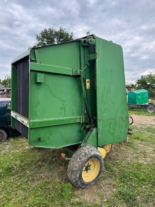 Balotiera presa John Deere 550