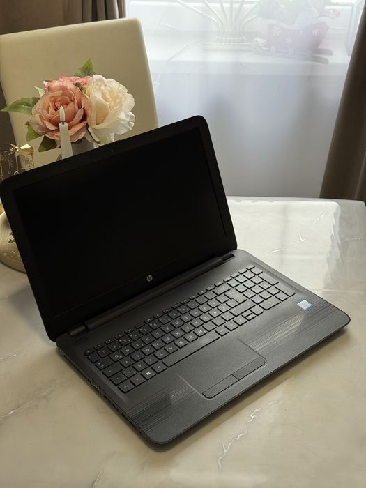 Hp 250 G5 15.6” i5 -7200U, 8Gb Ram, 1Tb HDD, Windows 11. (Impecabil)