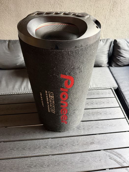 Бас каса Pioneer 12ка с усилвател!!