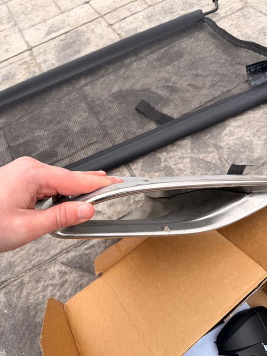 De vanzare totul la paket