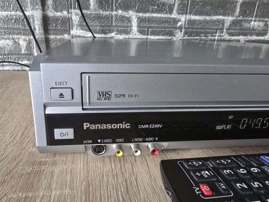 Combo Panasonic DMR-EZ49V – DVD Recorder & VCR VHS – Digitalizare Casete