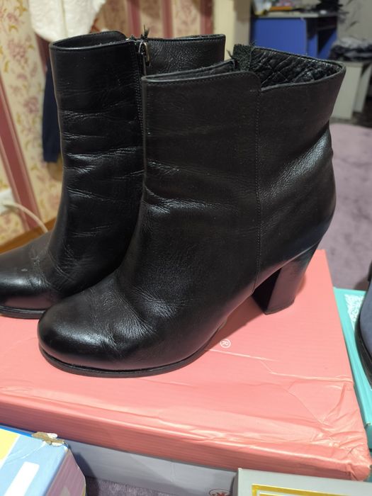 Продается детская и взрослая обувь б/ у