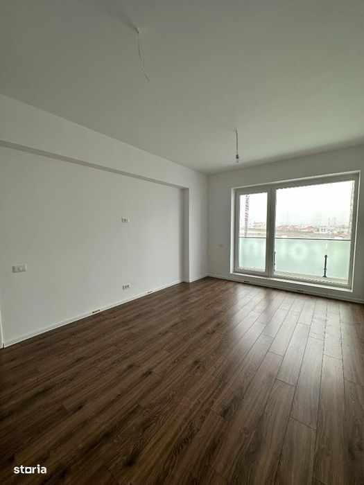 Garsoniera, 38.5 mp + 8 mp balcon, bloc nou Brasov, iunie 2027