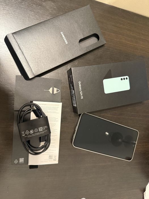 Samsung Galaxy S24 FE 128GB/8GB RAM